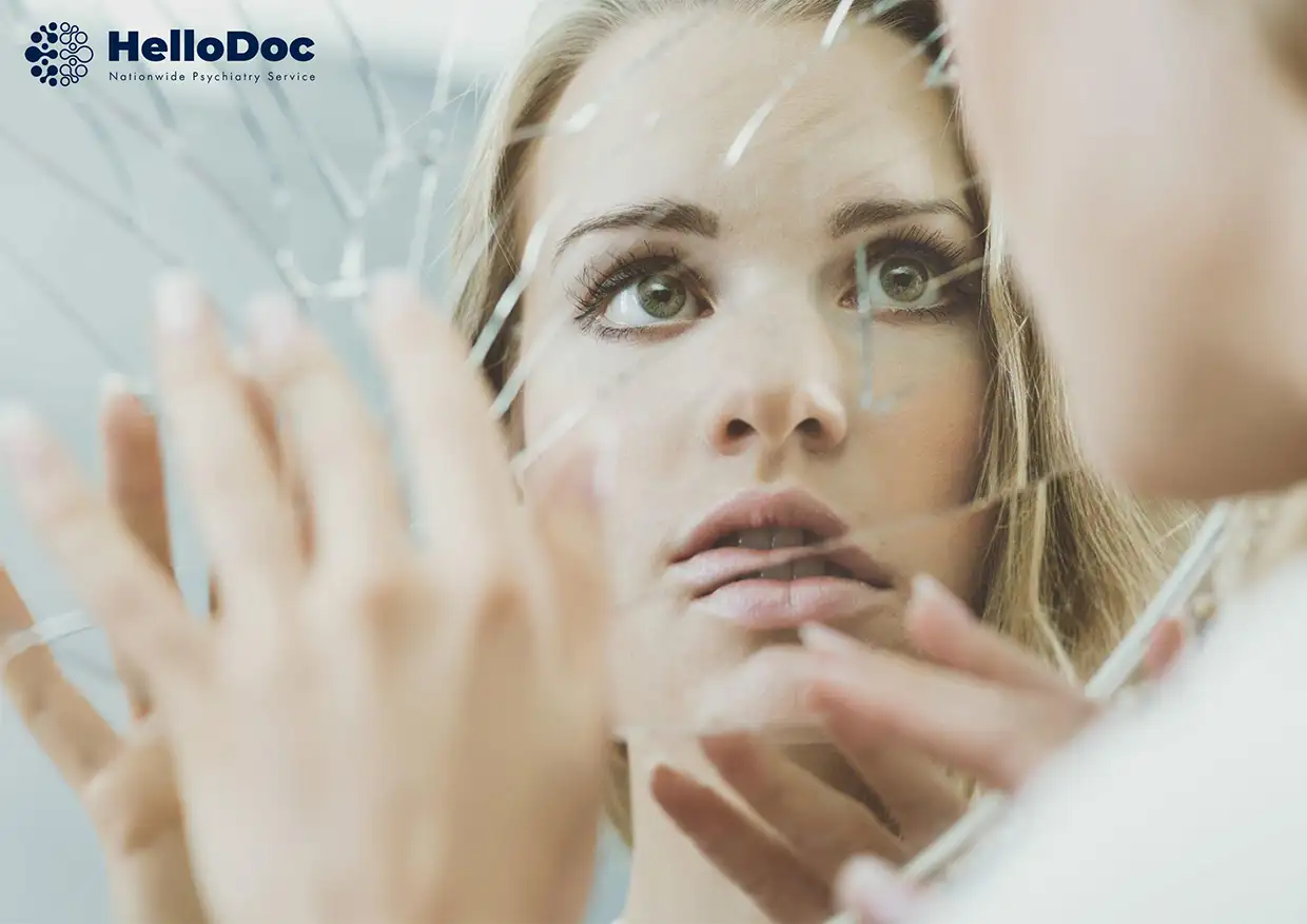 At what age does schizophrenia start?